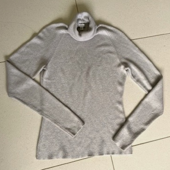 Cache Turtleneck Sweater W metallic thread. L - Picture 1 of 4